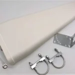 LTE/GSM трьохдіапазонна спрямована антена BS-12-698-4000M, 698–960/1710–2700/3300–4000 МГц, 10–12 dBi, N-Female